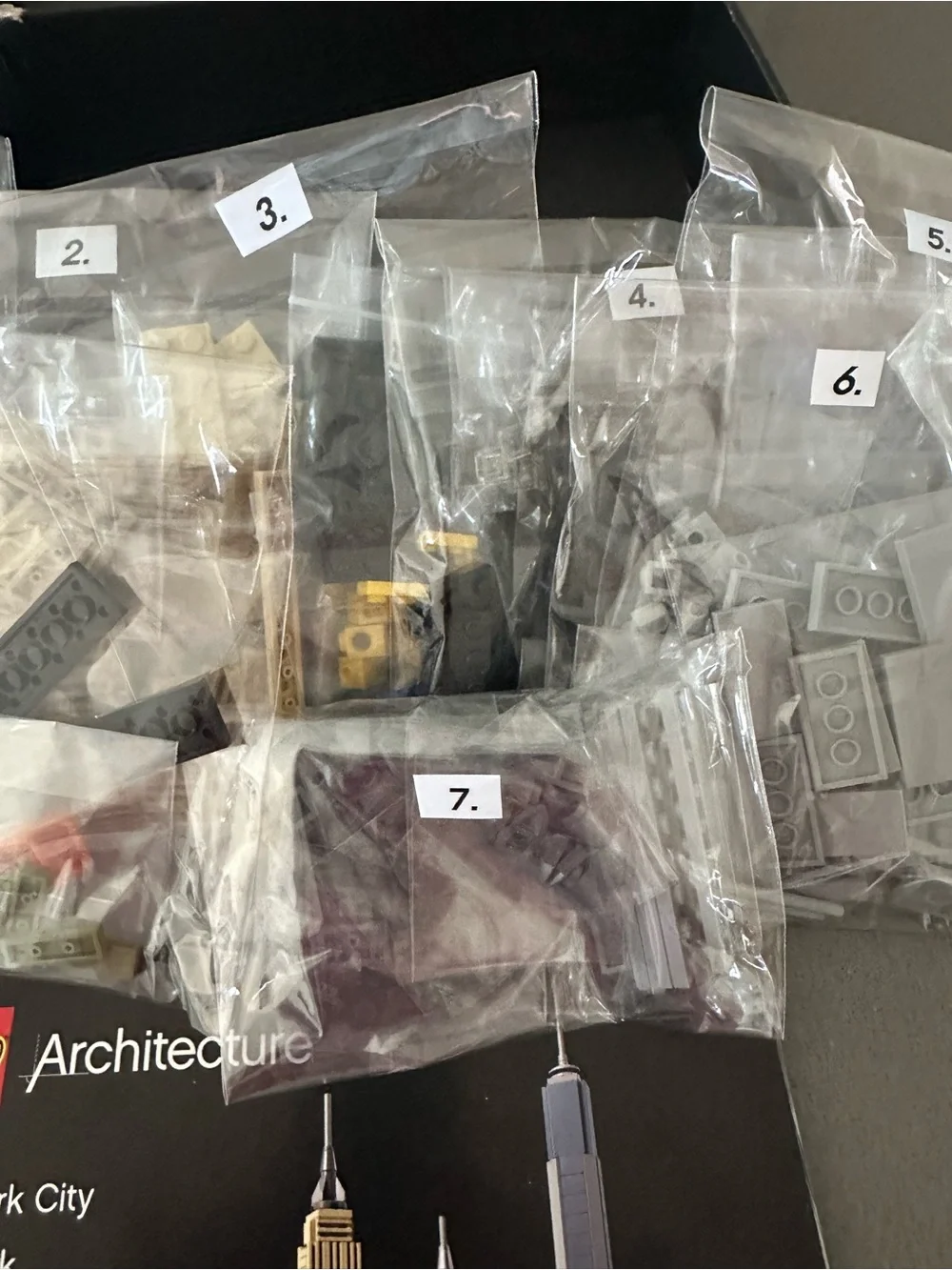 LEGO Architecture New York City 21028 Complete Retired Set w/ Box & Instructions - Picture 13 of 16